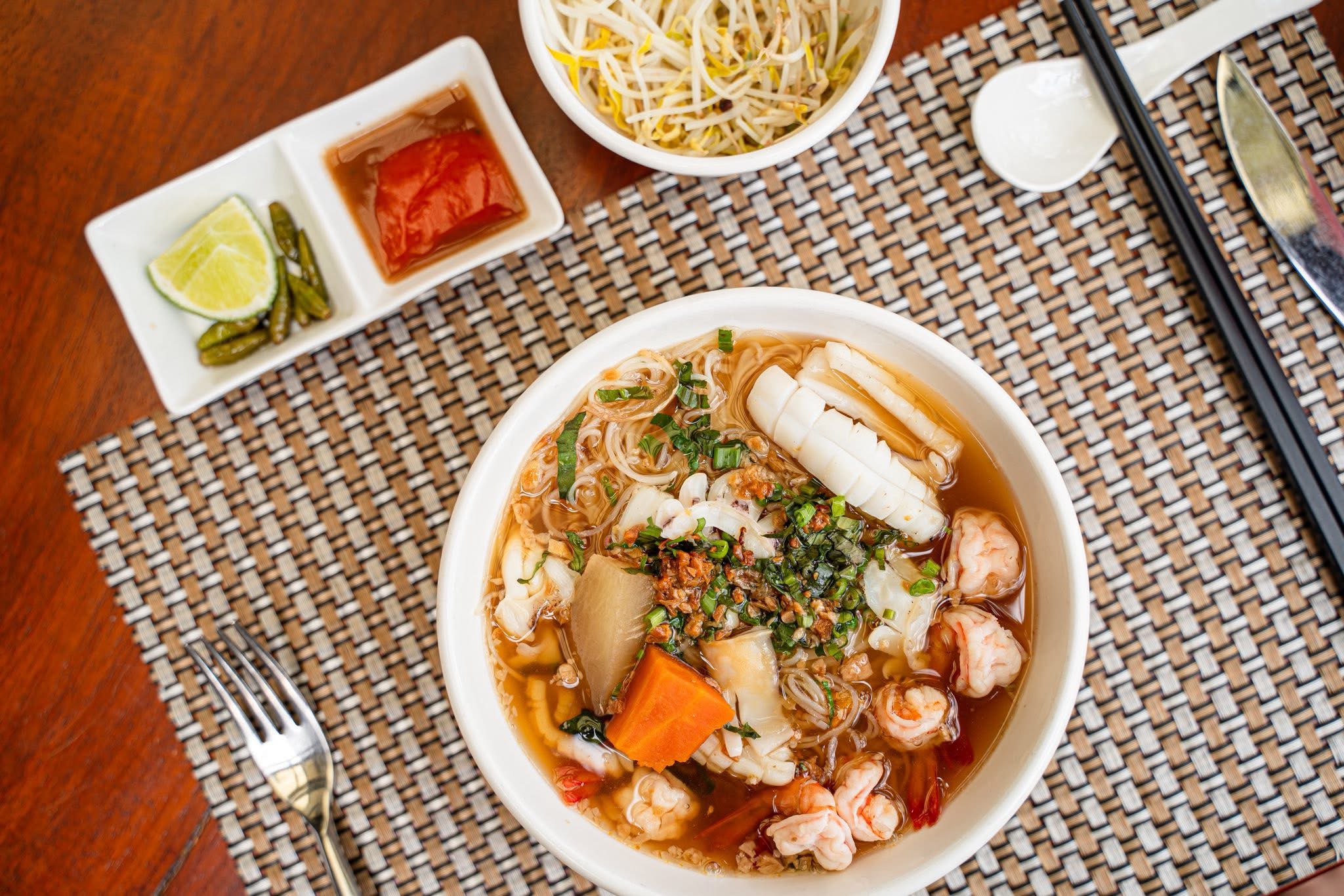 Seafood noodle dining at Try Palace Resort Kep