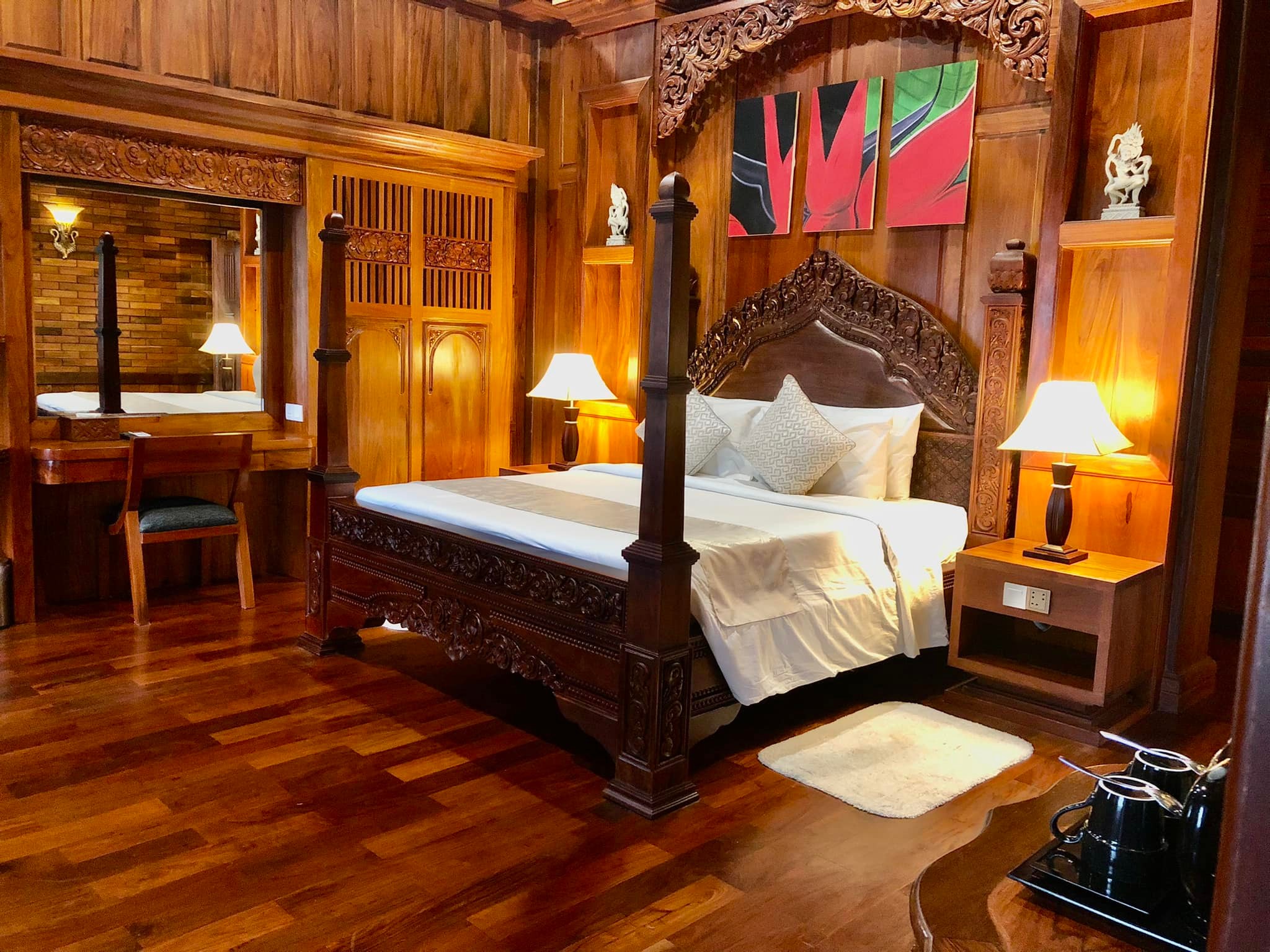 Luxury wooden bungalow at Try Palace Kep